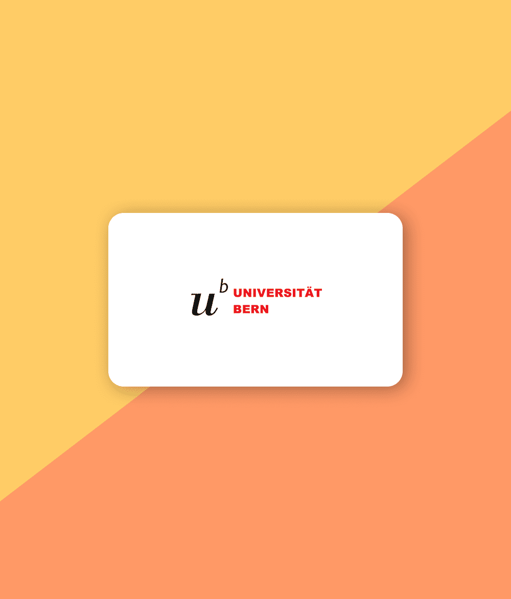 Man sieht das Logo der Universität Bern. Das Logo ist auf weißem Hintergrund in Form einer Kreditkarte abgebildet. Es ist von einem zweifarbigen Hintergrund umgeben. Klickt man das Logo an, gelangt man zu den Hörproben professioneller Telefonansagen und Sprachansagen, welche VICTURA für diesen Kunden produziert hat.